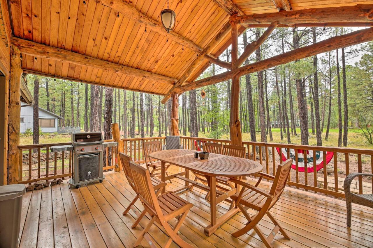 Lush Pinetop Retreat With Large Deck And Wooded Yard! Bagian luar foto