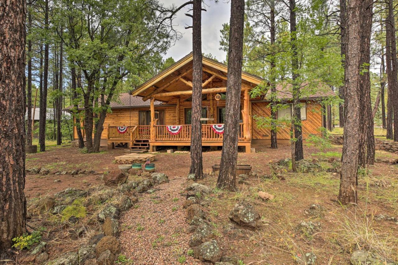Lush Pinetop Retreat With Large Deck And Wooded Yard! Bagian luar foto