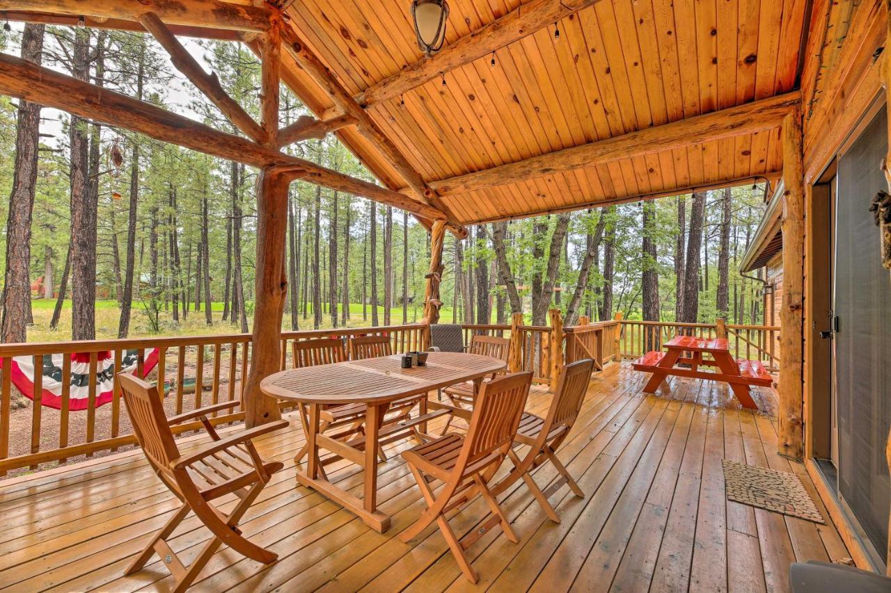 Lush Pinetop Retreat With Large Deck And Wooded Yard! Bagian luar foto
